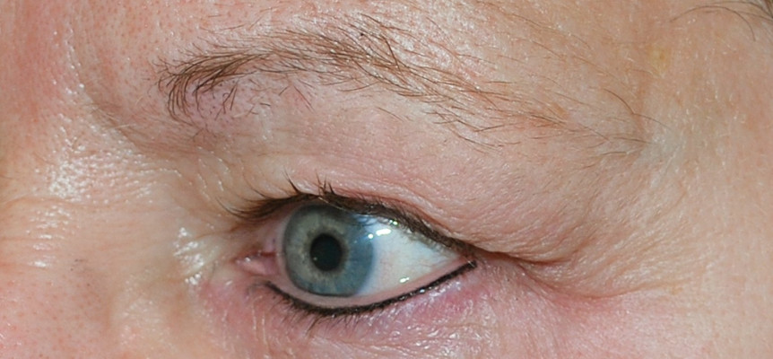eye liner onderaan  